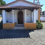 Family House Cup- Quinta Pinheirinhas Guest house Tomar