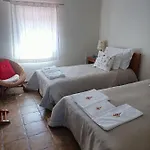 Family House Cup- Quinta Pinheirinhas Guest house